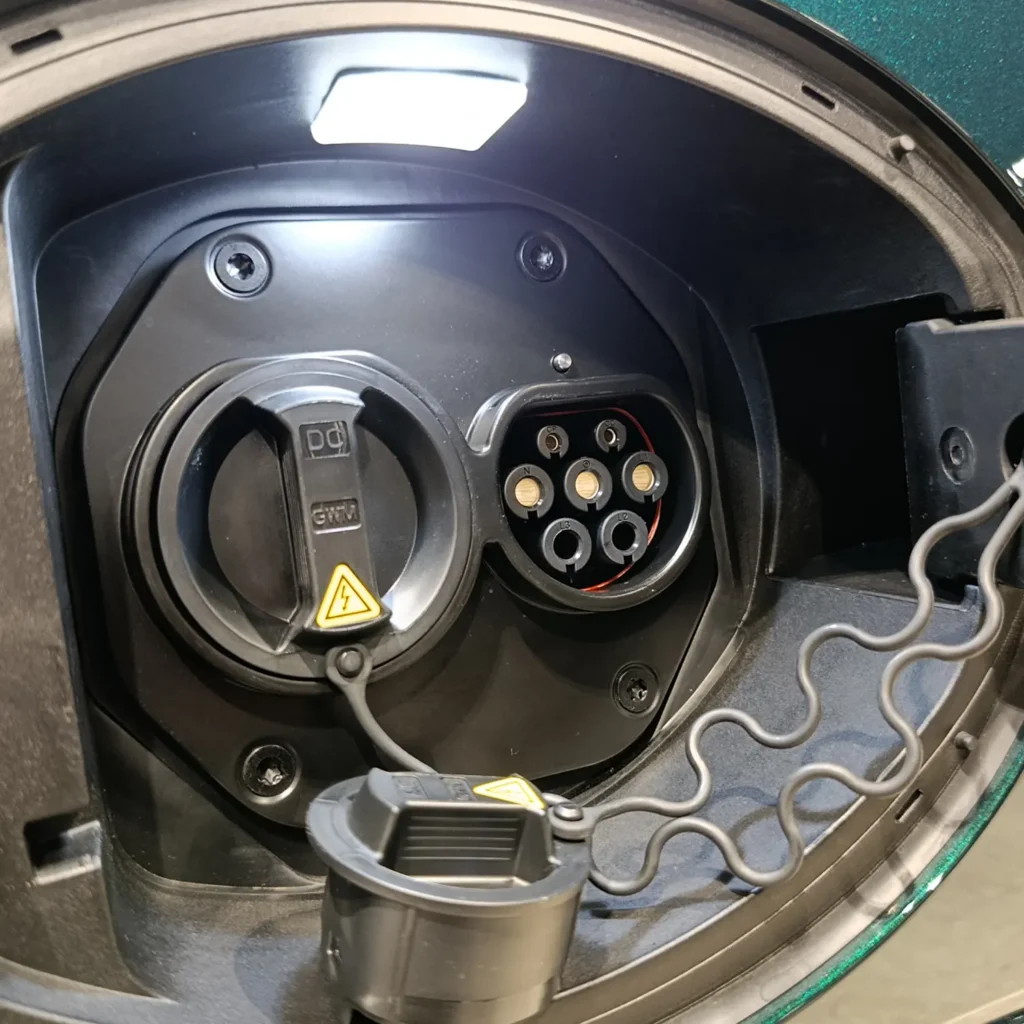 Зарядные порты WEY 07 Зарядные порты WEY 07